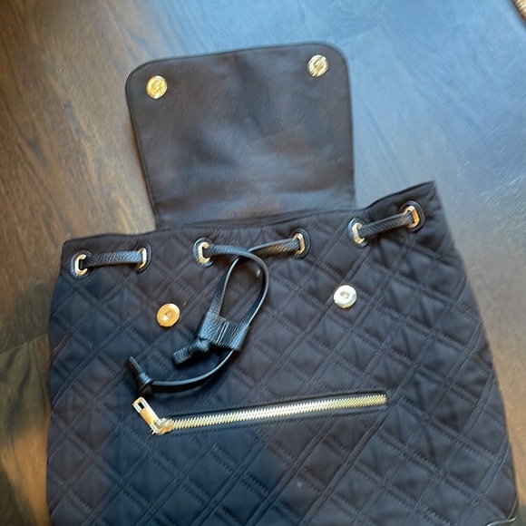 Backpack - Picture 2 of 4